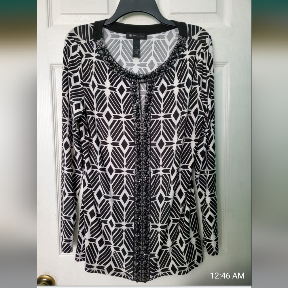 INC Embellished ELEGANT BEADED Black/White PATERN Stretch Fabric Blouse